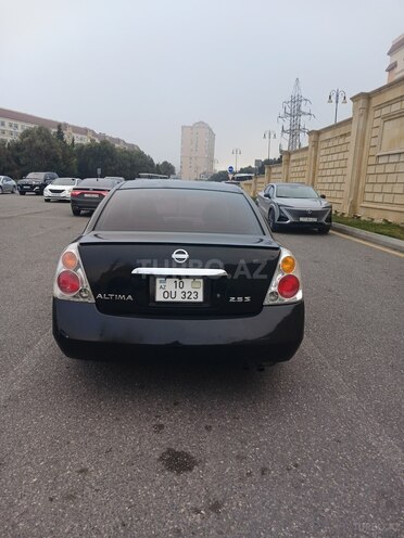 Nissan Altima-3