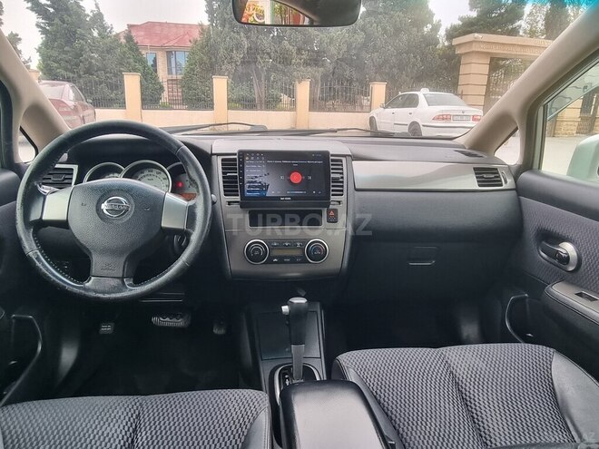 Nissan Tiida-2