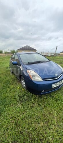 Toyota Prius-5