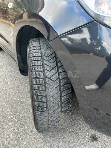 Hyundai Santa Fe-8