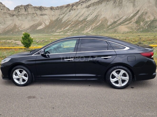 Hyundai Sonata-18