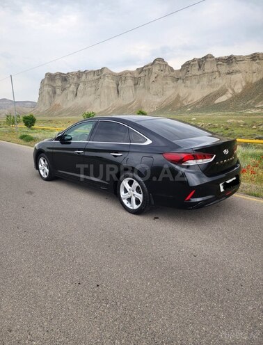 Hyundai Sonata-6