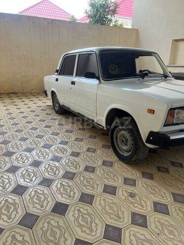LADA (VAZ) 2107-2