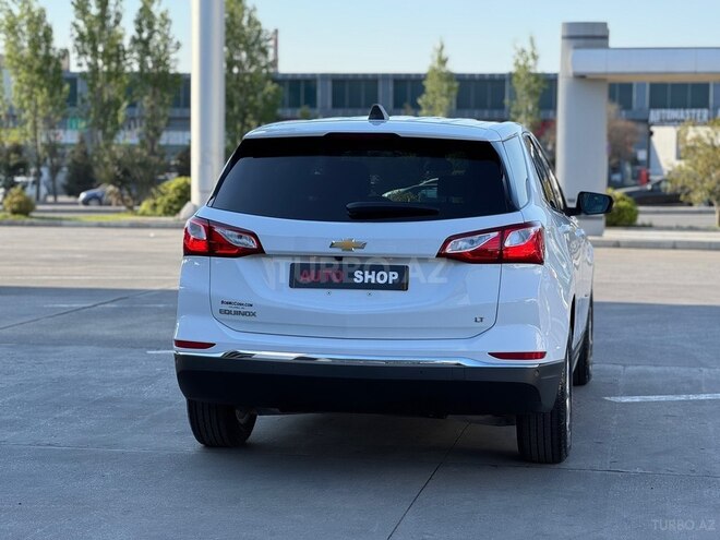 Chevrolet Equinox-5