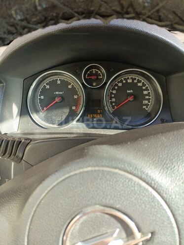 Opel Astra-9