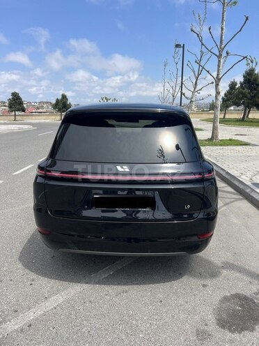 Li Auto L9-3