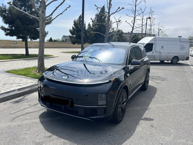 Li Auto L9-8