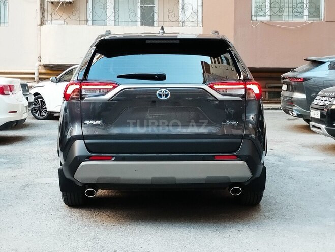 Toyota RAV4 2025, 8,800 km - 2.5 l - Bakı