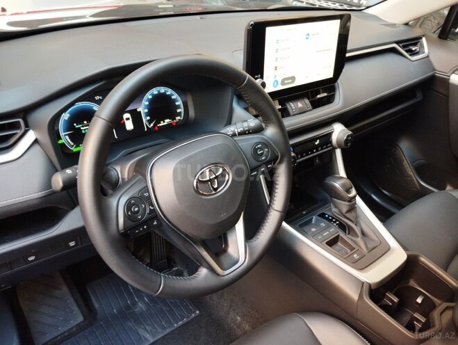Toyota RAV4 2025, 8,800 km - 2.5 l - Bakı