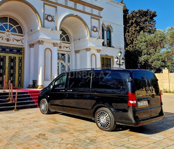 Mercedes Metris-4