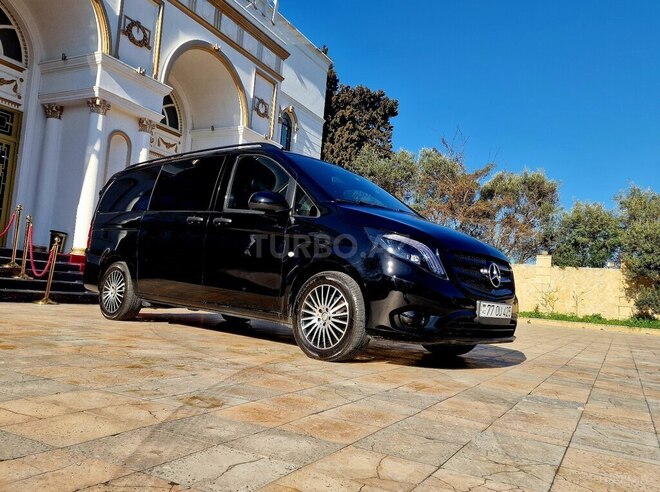 Mercedes Metris-11