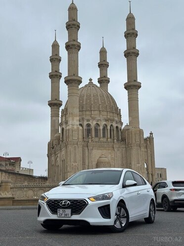 Hyundai IONIQ-3