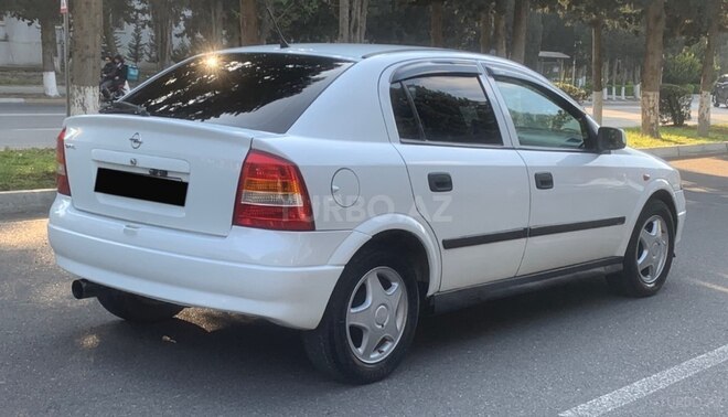Opel Astra-2