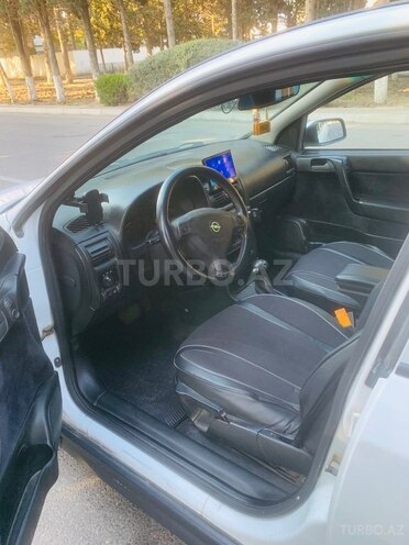 Opel Astra-11