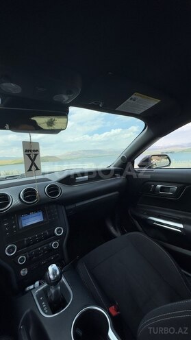 Ford Mustang-11
