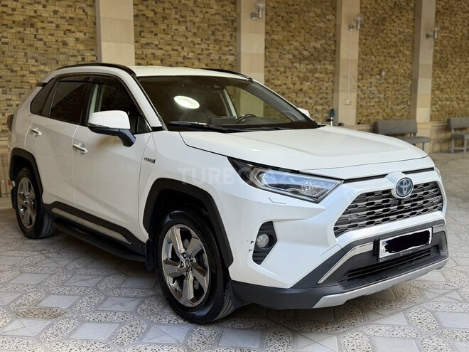 Toyota RAV4-4