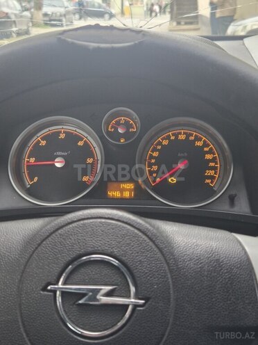 Opel Zafira-6