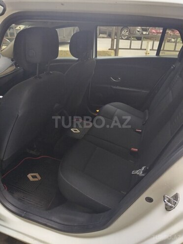 Renault Megane-5