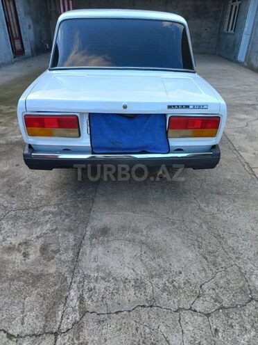 LADA (VAZ) 2107-2