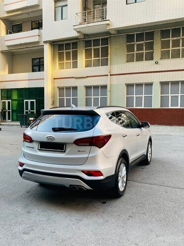 Hyundai Santa Fe-4