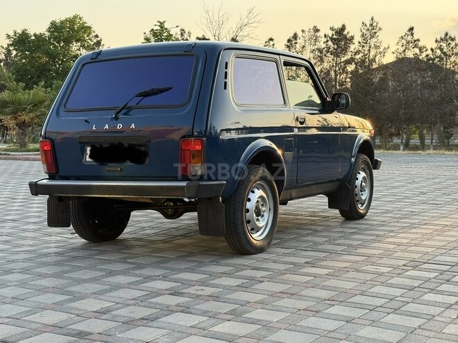 LADA (VAZ) Niva-6