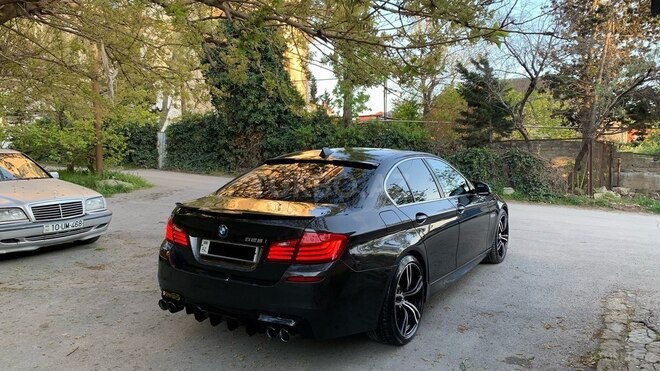 BMW 528-7