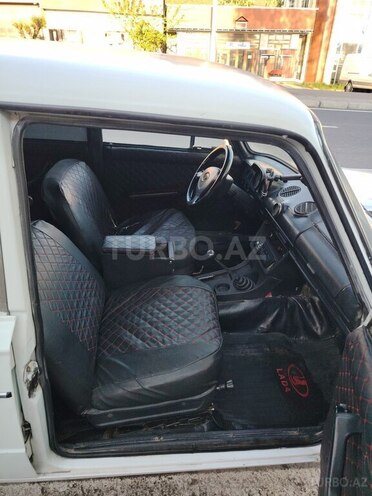 LADA (VAZ) 2106-5