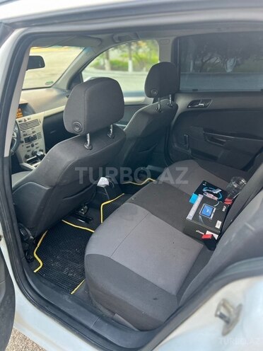 Opel Astra-10