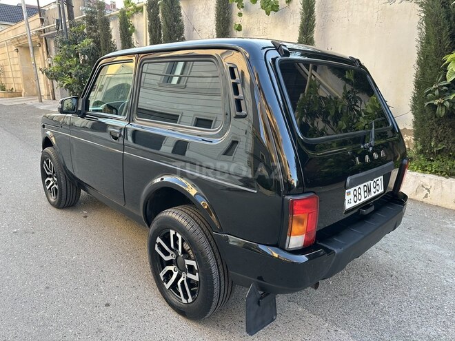 LADA (VAZ) Niva-6