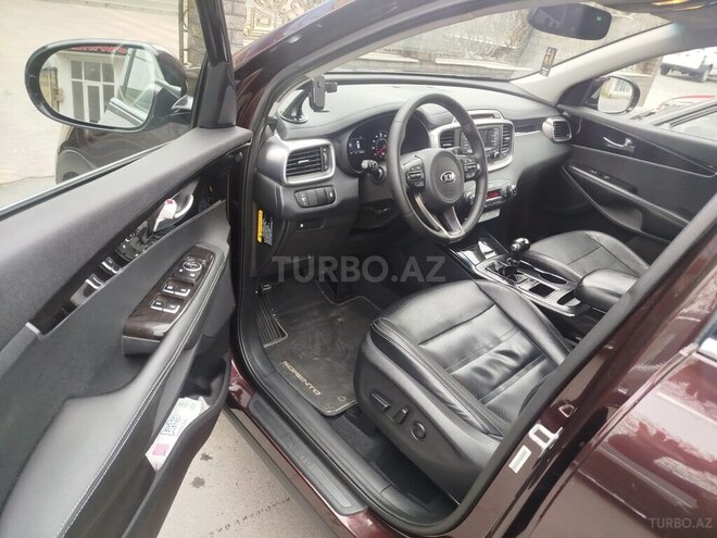Kia Sorento-5