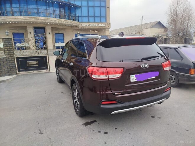 Kia Sorento-13