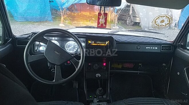 LADA (VAZ) 2107-4