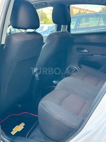 Chevrolet Cruze-8