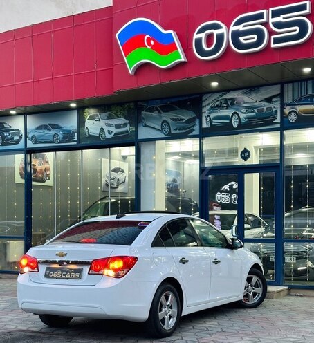 Chevrolet Cruze-13