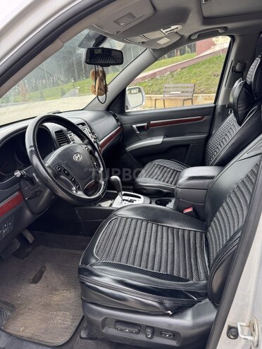Hyundai Santa Fe-11