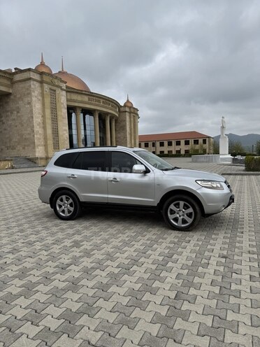 Hyundai Santa Fe-6