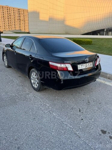 Toyota Camry-5