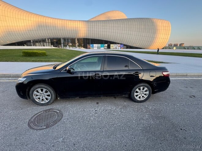 Toyota Camry-6