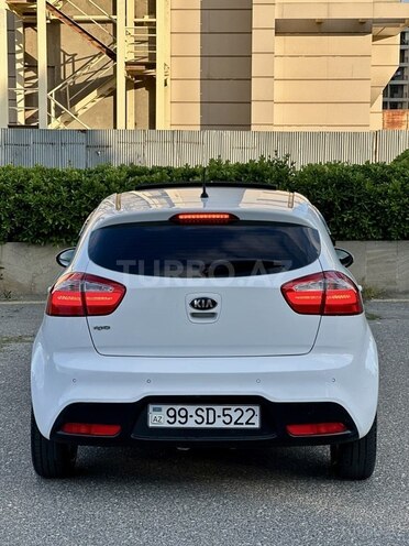 Kia Rio-14