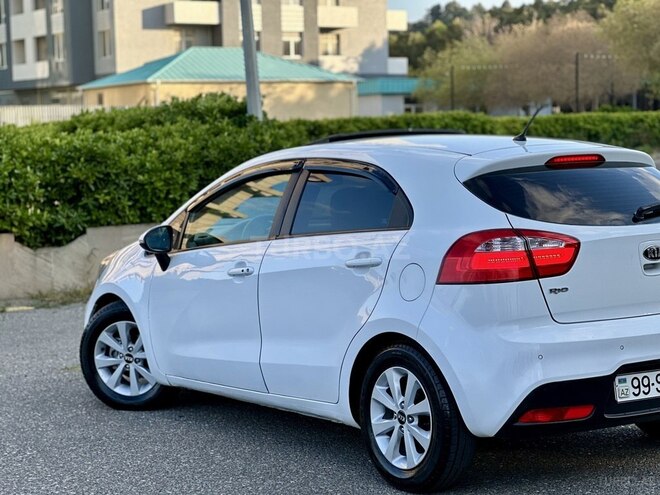 Kia Rio-11