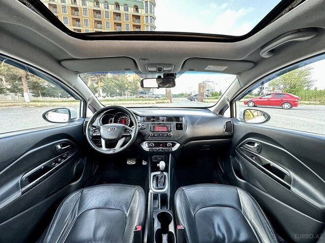 Kia Rio-17