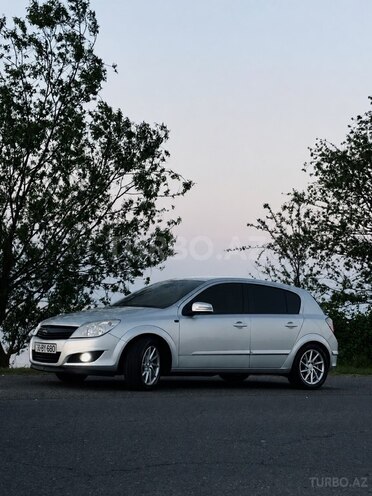 Opel Astra-2