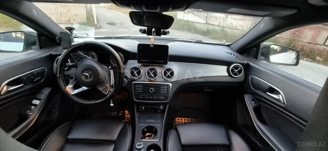 Mercedes CLA 250 4MATIC-13