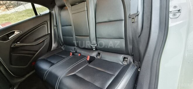 Mercedes CLA 250 4MATIC-14