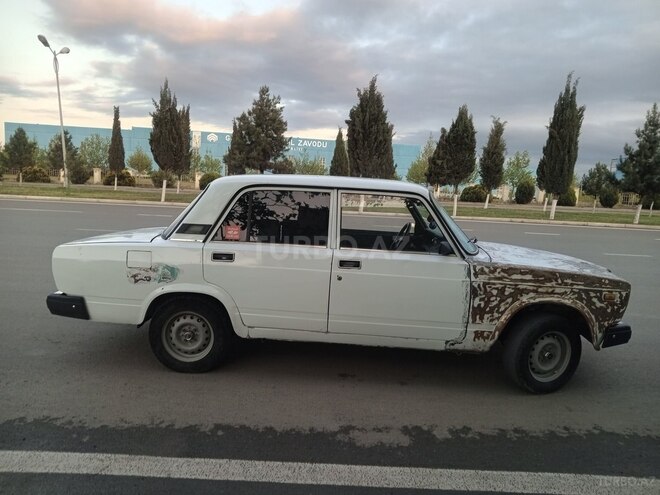 LADA (VAZ) 2107-4