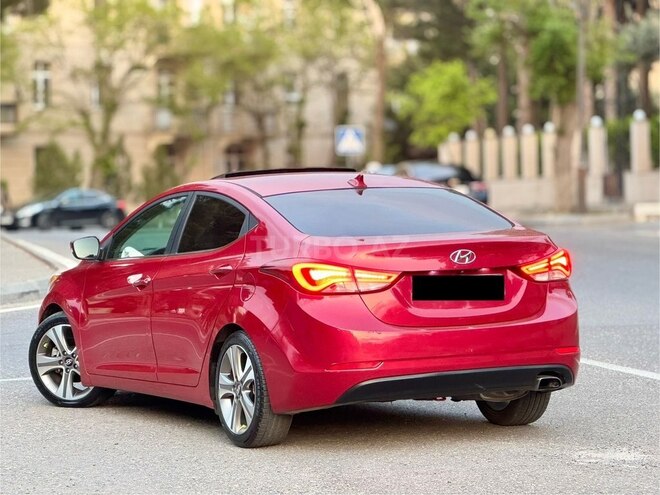 Hyundai Elantra-5
