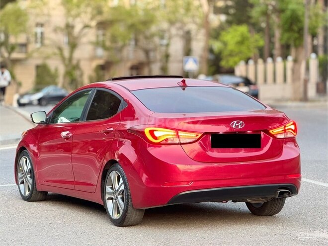 Hyundai Elantra-6