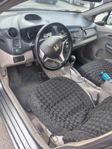 Honda Insight-6