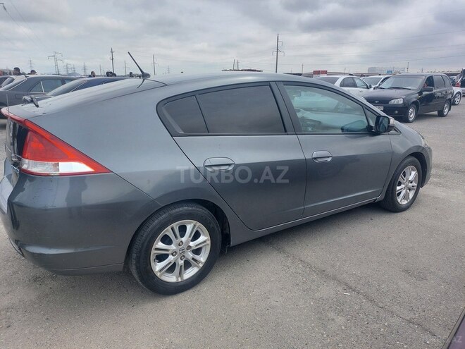 Honda Insight-5