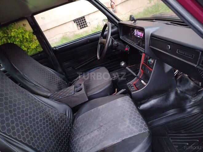 LADA (VAZ) 2107-8